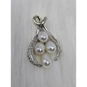 Vintage 14k White Gold Pearl Cluster Leaf Pendant Unmarked